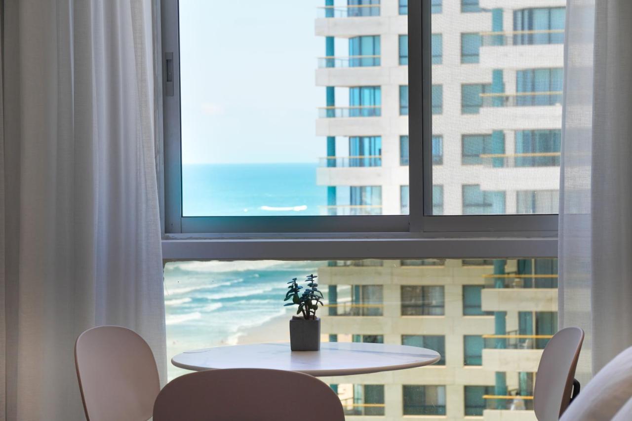 Lex Home In A Luxury Hotel Herzelia Екстериор снимка