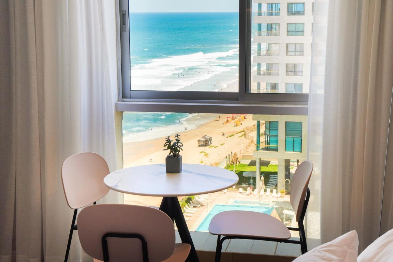 Lex Home In A Luxury Hotel Herzelia Екстериор снимка