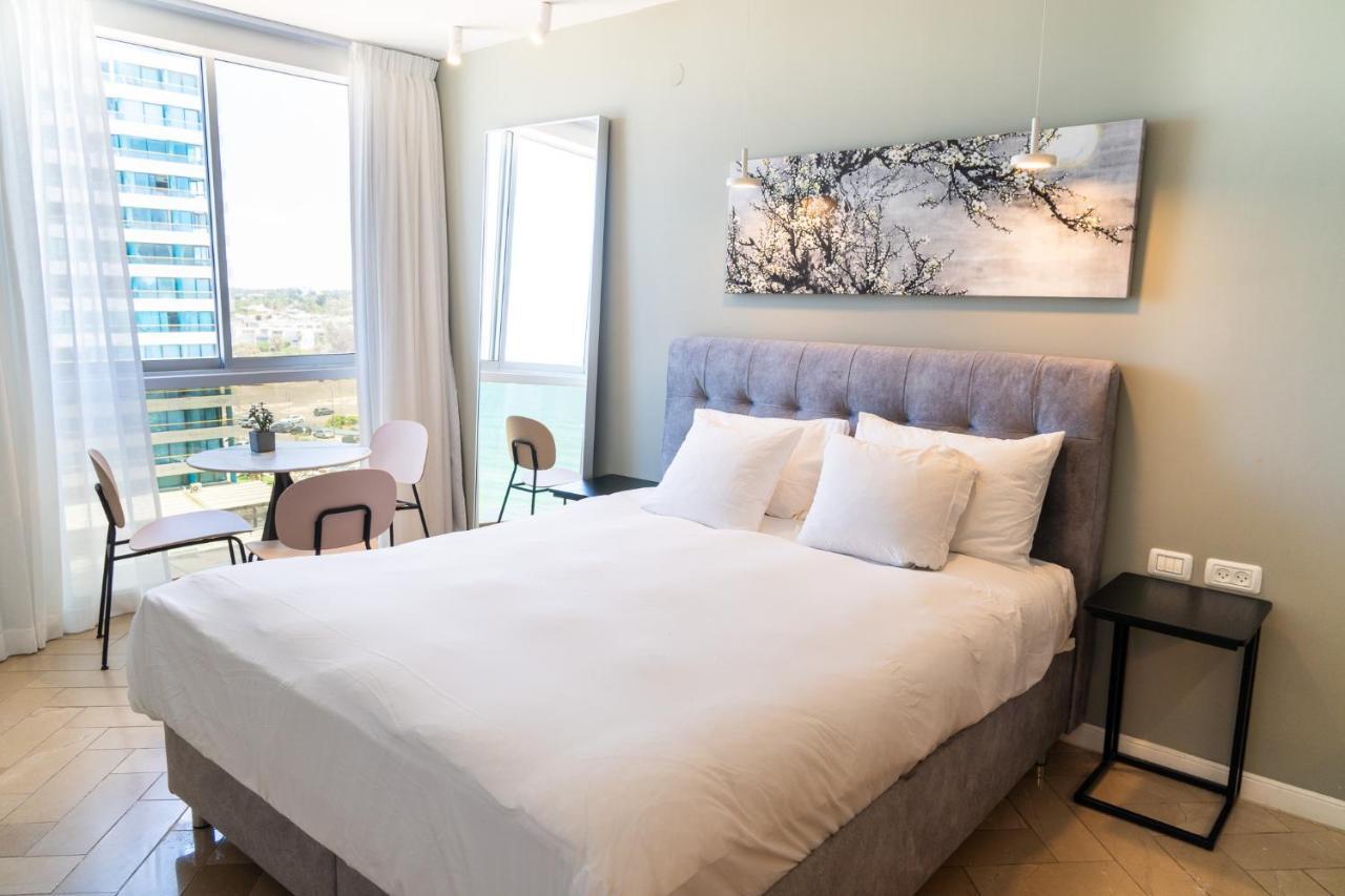 Lex Home In A Luxury Hotel Herzelia Екстериор снимка